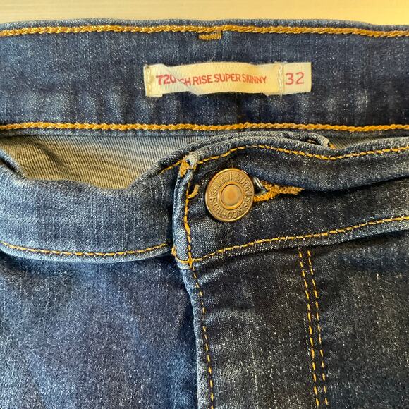 Levi’s Women Super Skinny Jeans 720 Size W32 x L30 High Rise Stretch - Picture 8 of 12
